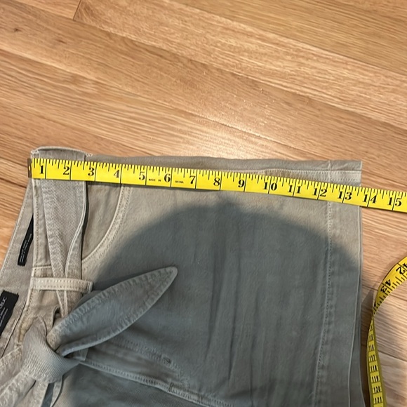 GUC Banana Republic shorts - Picture 8 of 9